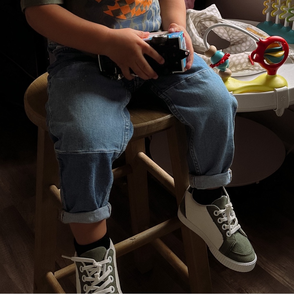 H&M 2T jeans
